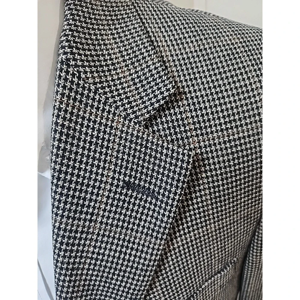 Jos A Bank 40R Silk + Wool Blend Blazer Sport Coat Suit Jacket Black Houndstooth